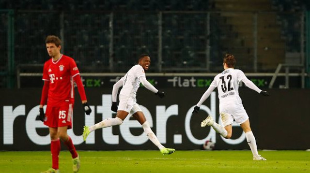 פלוריאן נויהאוס חוגג נגד באיירן מינכן (צילום: WOLFGANG RATTAY/POOL/AFP via Getty Images)