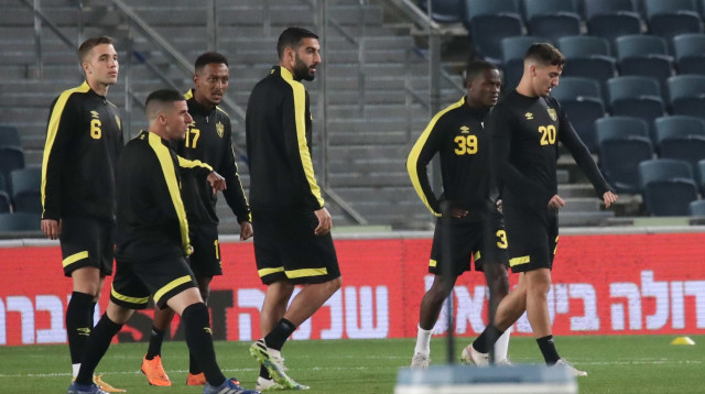 שחקני בית"ר ירושלים (צילום: דני מרון)