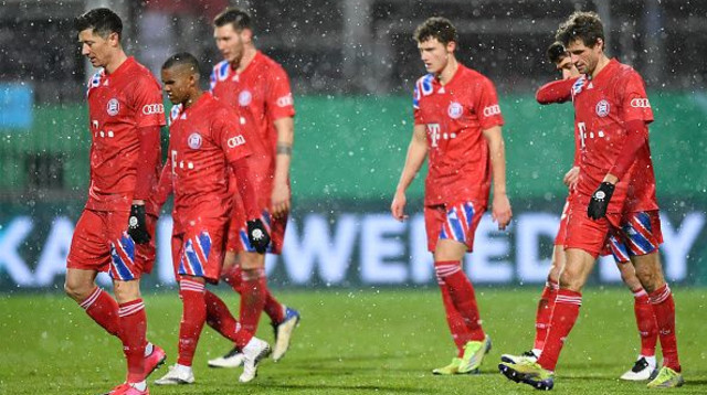 שחקני באיירן מינכן מאוכזבים (צילום: Stuart Franklin/Getty Images)