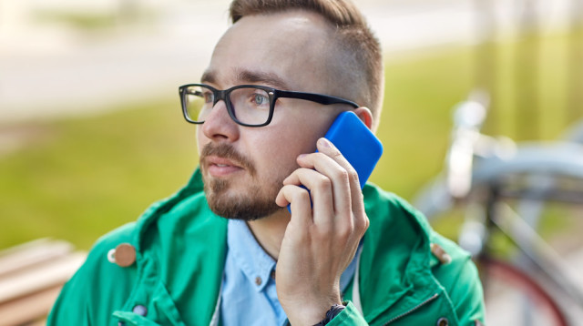 שיעור אנגלית פרטי באמצעות הטלפון (צילום: ingimages.com)