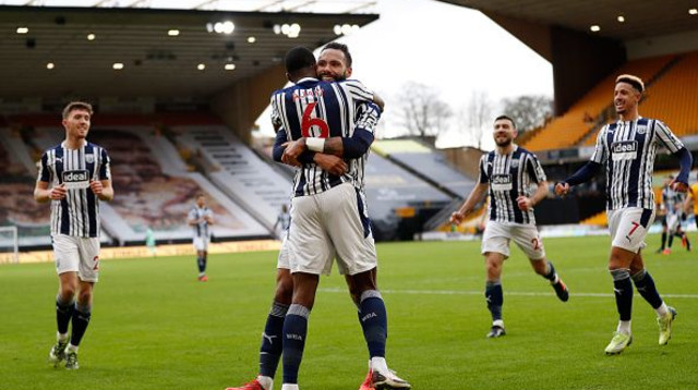 שחקני ווסט ברומיץ’ חוגגים (צילום: Adrian Dennis - Pool/Getty Images)