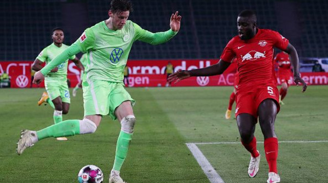 דאיו אופאמקנו, ואוט וחהורסט (צילום: Focke Strangmann - Pool/Getty Images)