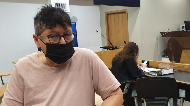 שפי פז בדיון בערר על המעצר בביהמ"ש המחוזי (צילום: פעילי החזית לשחרור דרום תל אביב)