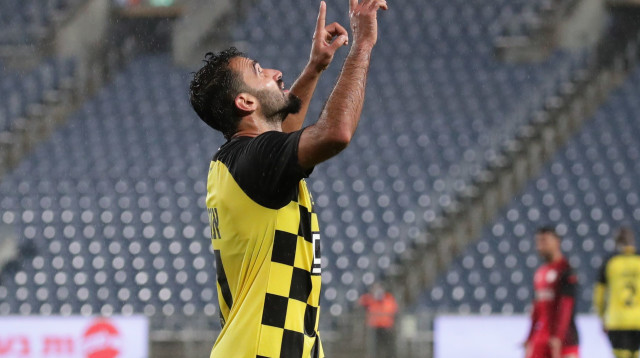 מיכאל אוחנה חוגג (צילום: דני מרון)