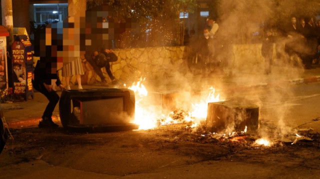 עימותים בין חרדים לשוטרים בבני ברק (צילום: דוברות המשטרה)