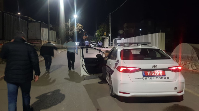 זירת הרצח בזרזיר (צילום: דוברות המשטרה)