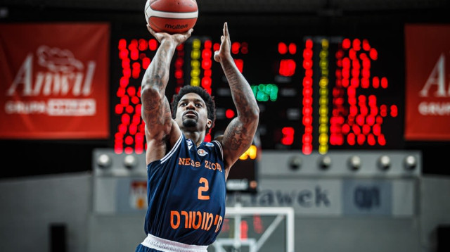 בריאן אנגולה (צילום: אתר FIBA)