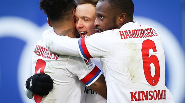 סוני קיטל, שחקני המבורג חוגגים (צילום: Christian Charisius/picture alliance via Getty Ima)