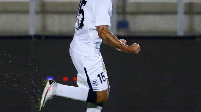 דור מיכה חוגג (צילום: האינסטגרם הרשמי של אנורתוסיס)