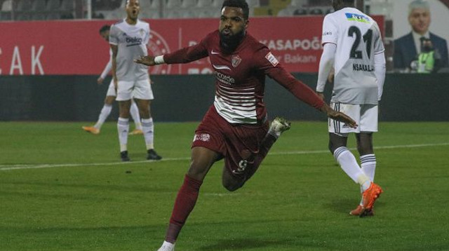 ארון בופנדזה (צילום: Anadolu Agency / Contributor)