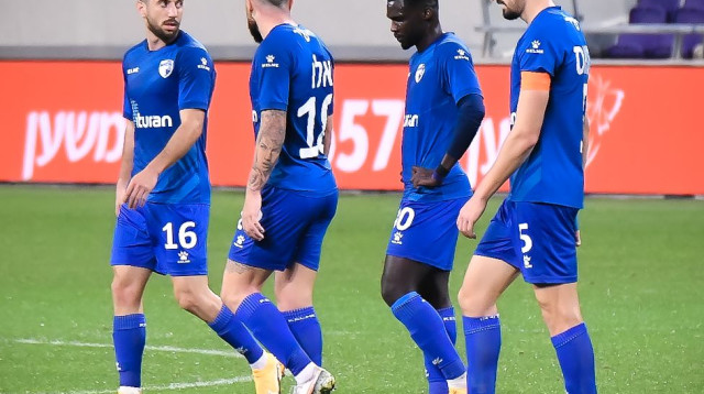 שחקני הפועל קריית שמונה (צילום: אריאל שלום)