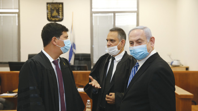 הדיון בתיקי אלפיים חודש (צילום: עמית שאבי, פול)