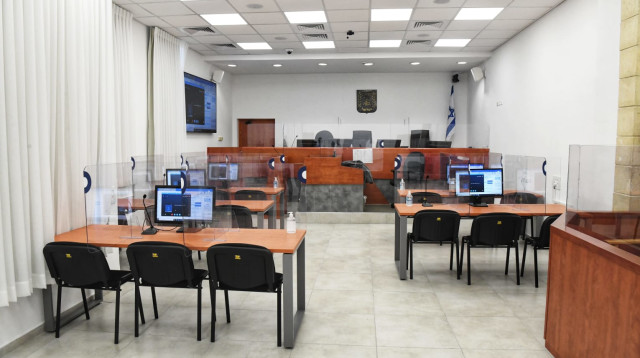 אולם בית המשפט המחוזי בירושלים בו נערך משפט נתניהו (צילום: ראובן קסטרו)