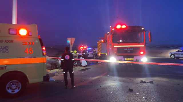 תאונה קטלנית בכביש 80 (צילום: תיעוד מבצעי מד"א)