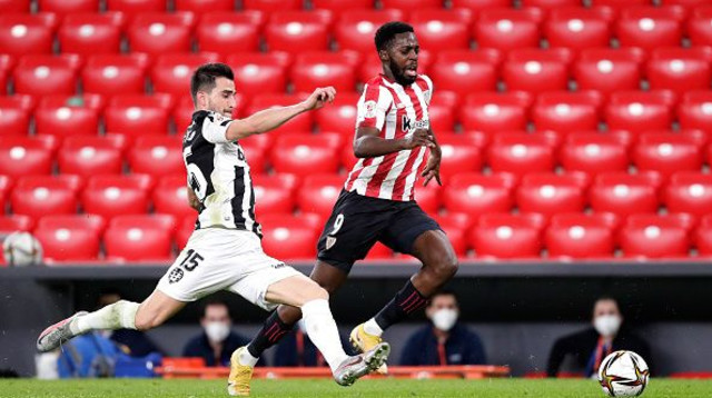 איניאקי וויליאמס, סרחיו פוסטיגו (צילום: Soccrates Images / Contributor)