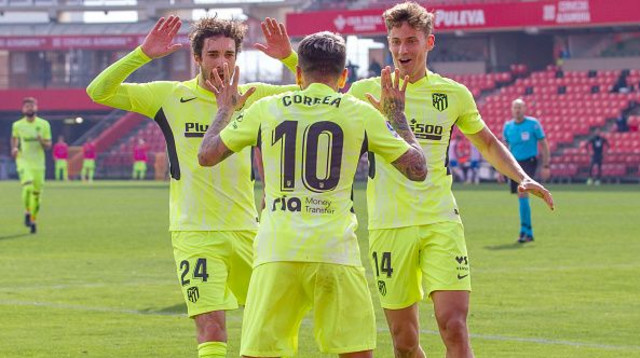 שחקני אתלטיקו מדריד חוגגים (צילום: David S. Bustamante/Soccrates/Getty Images)