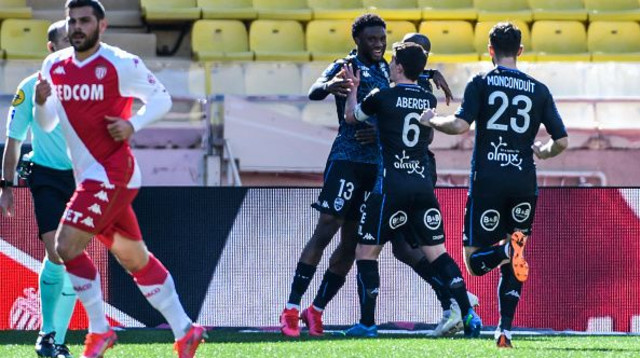 שחקני לוריין חוגגים (צילום: Pascal Della Zuana/Icon Sport via Getty Images)