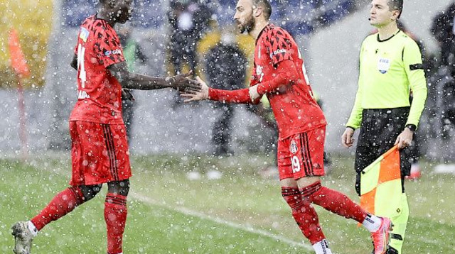 וינסנט אבובקר, צ’נק טוסון (צילום: Mustafa Murat Kaynak/Anadolu Agency via Getty Imag)