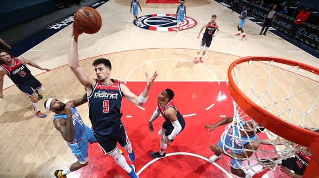 דני אבדיה (צילום: Ned Dishman/NBAE via Getty Images)