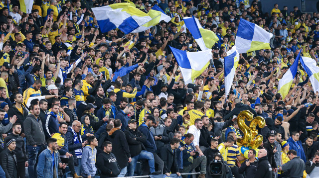 אוהדי מכבי תל אביב (צילום: מאור אלקסלסי)