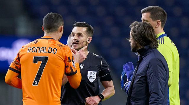 כריסטיאנו רונאלדו מתלונן (צילום: Jose Manuel Alvarez/Quality Sport Images/Getty Ima)