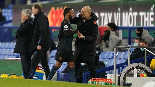 פפ גווארדיולה, ראחים סטרלינג (צילום: Jon Super - Pool/Getty Images)