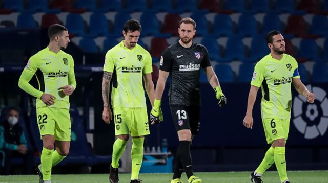 יאן אובלק ושחקני אתלטיקו מדריד מאוכזבים (צילום: Jose Miguel Fernandez/NurPhoto via Getty Images)