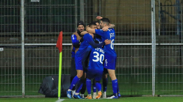 שחקני קריית שמונה (צילום: לירון מולדובן‎)