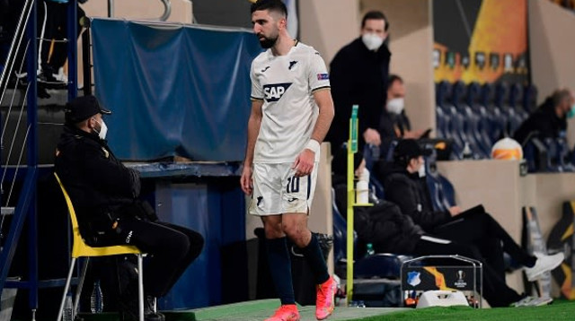 מואנס דאבור מאוכזב (צילום: JOSE JORDAN / Contributor Editorial #: 1231245806)