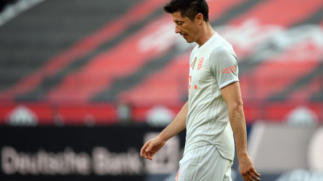 רוברט לבנדובסקי (צילום: Arne Dedert/picture alliance via Getty Images)