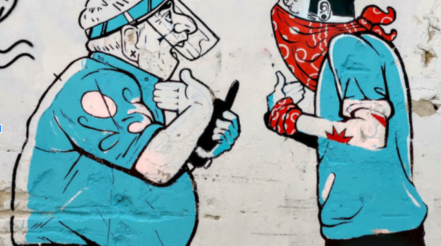 אזרח נגד משטרה (צילום: אור בר אל)