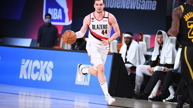 מריו הזוניה (צילום: Garrett Ellwood/NBAE via Getty Images)