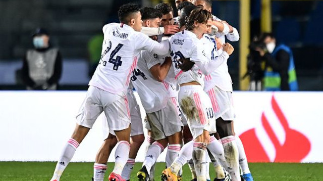 שחקני ריאל מדריד חוגגים (צילום: Tullio Puglia - UEFA/UEFA via Getty Images)