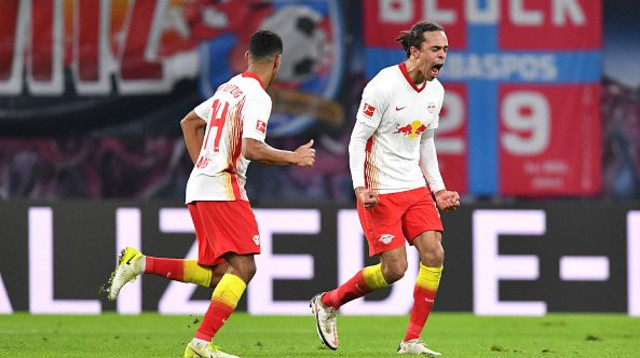 יוסוף פאולסן חוגג (צילום: Stuart Franklin/Getty Images)