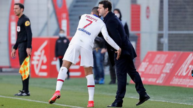 מאוריסיו פוצ’טינו, קיליאן אמבפה (צילום: Catherine Steenkeste/Getty Images)
