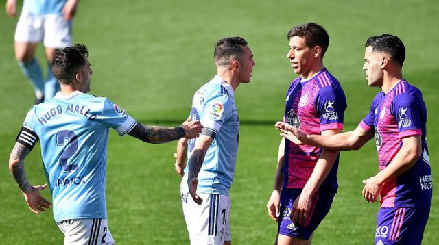 יאגו אספס נאבק בשחקני ויאדוליד (צילום: Octavio Passos/Getty Images)