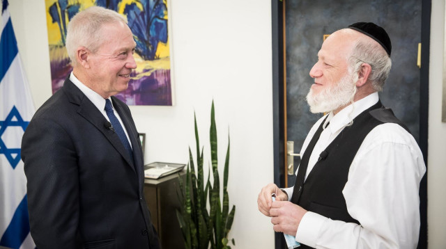 יהודה משי זהב ויואב גלנט (צילום: עודד קרני, לע"מ)