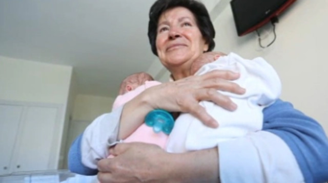 מאוריצ'יה והתאומים  (צילום: רשתות חברתיות)