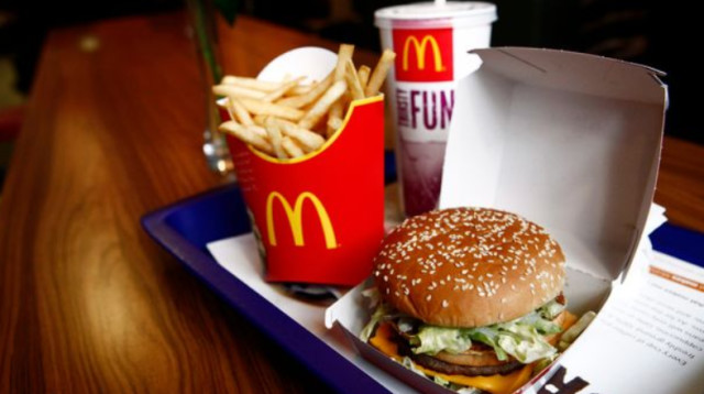 ארוחה במקדונלד'ס (צילום: gettyimages)