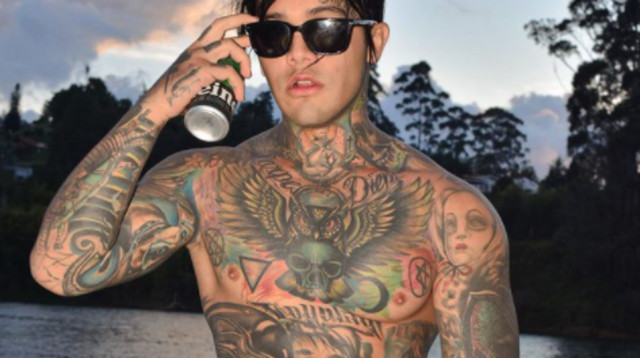 יפרסון קוסיו, הבחור שעבר השתלת חזה (צילום: רשתות חברתיות)