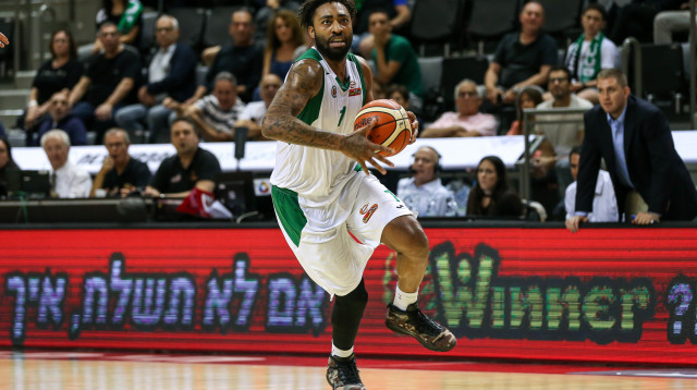 ג’יימס יאנג (צילום: מאור אלקסלסי)