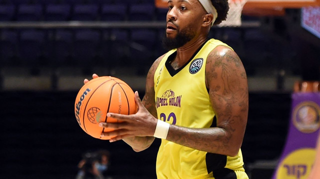 אייזיאה מיילס (צילום: ברני ארדוב)