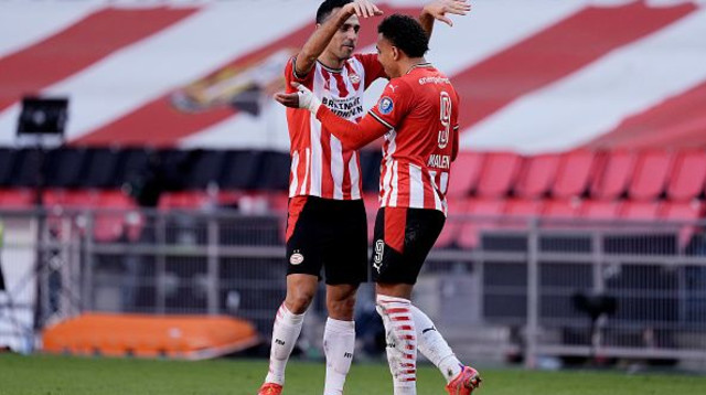 ערן זהבי חוגג עם דוניל מאלן (צילום: Soccrates Images / Contributor)