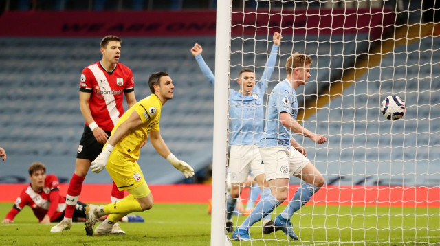 קווין דה בריינה , פיל פודן (צילום: MARTIN RICKETT/POOL/AFP via Getty Images)
