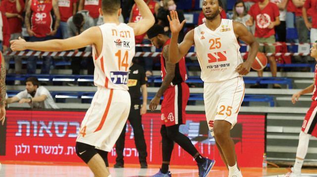 אקיל מיצ’ל, נועם דוברת (צילום: אלן שיבר)