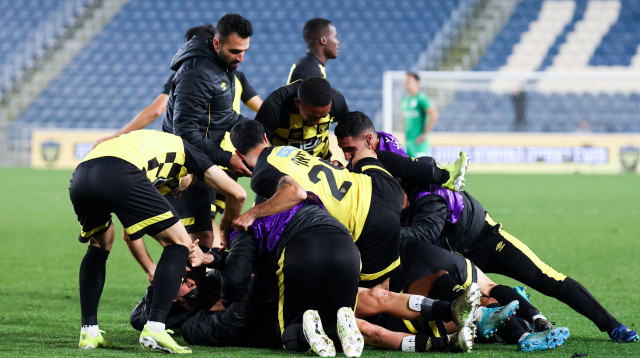 שחקני בית"ר ירושלים (צילום: דני מרון)