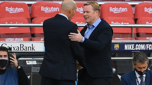 רונאלד קומאן , זינדין זידאן (צילום: LLUIS GENE/AFP via Getty Images)