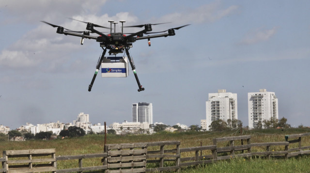 רחפן (צילום: מרק ישראל סלם)