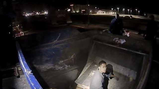 הפורץ השיכור בתוך המכולה (צילום: רשתות חברתיות)