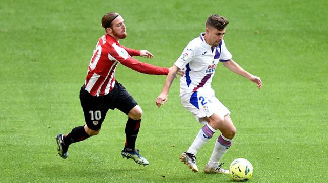 איקר מוניאין, אלכס פוזו (צילום: Juan Manuel Serrano Arce/Getty Images)